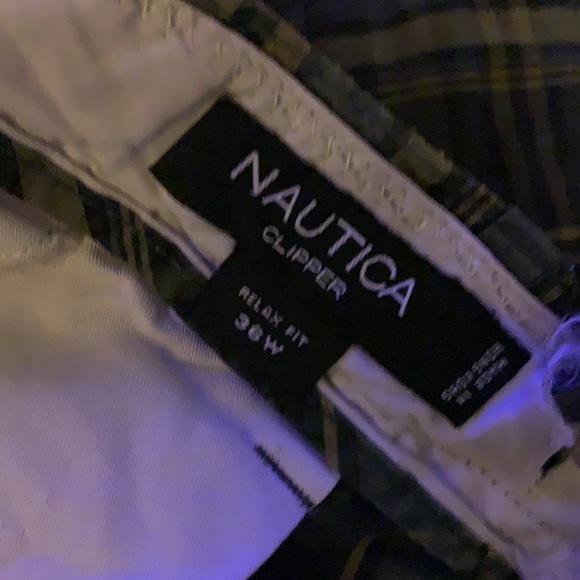 Shorts - Picture 3 of 3